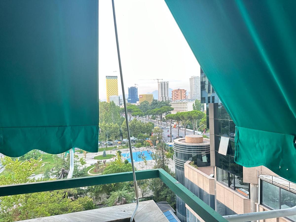 Amo Tower Tirana Center Διαμέρισμα Εξωτερικό φωτογραφία